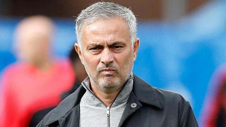 Jose Mourinho'ya hapis şoku!