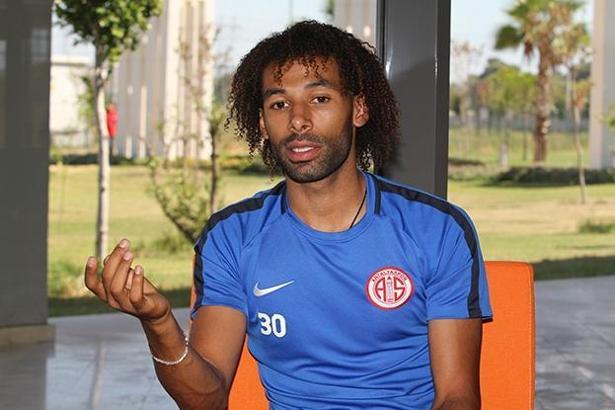 Nazım Sangare: “Hedefim Türkiye Milli Takımı'nda oynamak”
