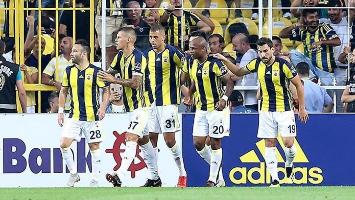 SON DAKİKA! Fenerbahçe UEFA'ya kadrosunu verdi! 8 isim kadroda yer almadı...