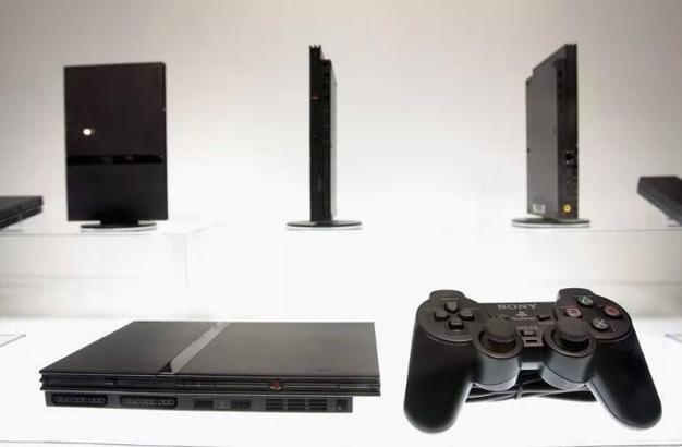 Sony, 18 yıl sonra PS2'nin fişini çekti!