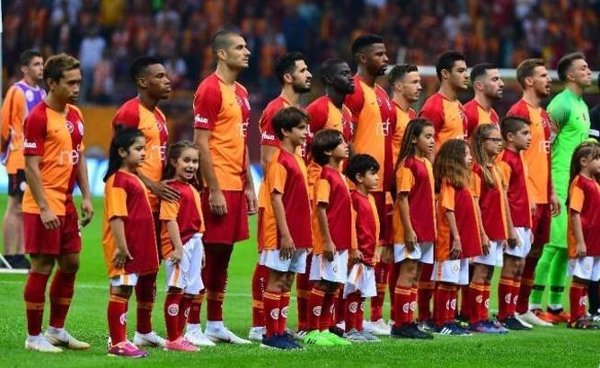 Galatasaray'da yabancıya inat 11'de 5 yerli!