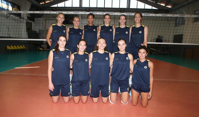 Fenerbahçe Kadın Voleybol Takımı sezonu açtı
