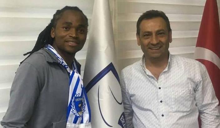 BB. Erzurumspor Tshabalala'yı kadrosuna kattı