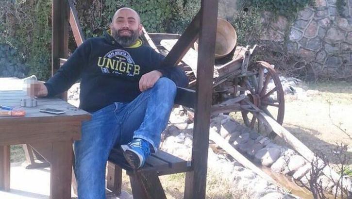 Fenerbahçe - Beşiktaş derbisi öncesinde bir taraftar bıçaklandı!