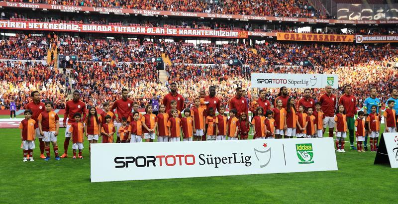 Galatasaray taraftarıyla buluşuyor