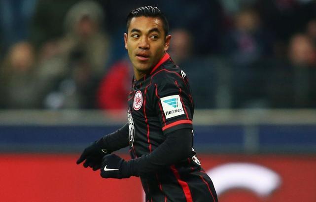 Beşiktaş 10 numara için Marco Fabian'ı transfer etmek istiyor