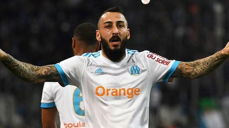 Gomis gidiyor, Mitroglou geliyor