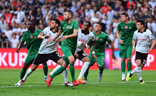 Akhisarspor ilki yaşadı