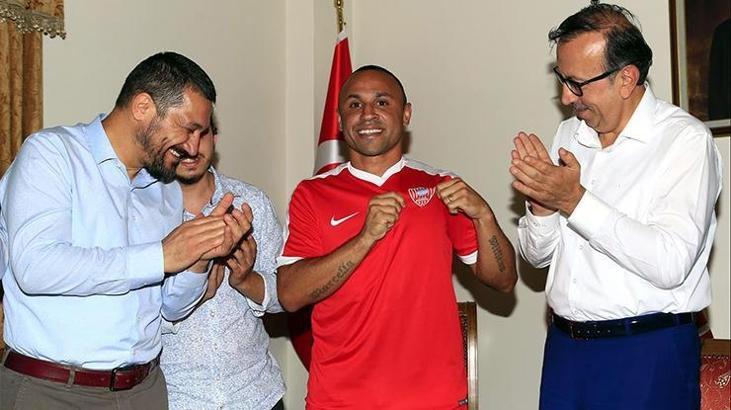 Tita, Nevşehir Belediyespor'da