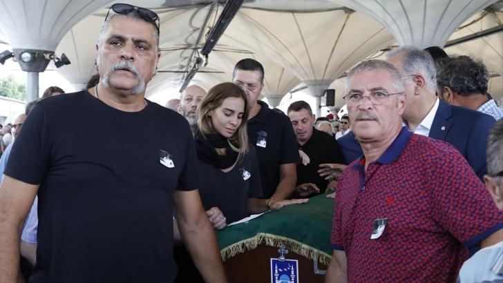 Merih Çakıroğlu son yolculuğuna uğurlandı
