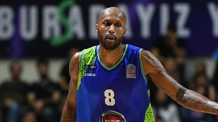 Khimki Moskova, Tony Crocker ile ilgileniyor