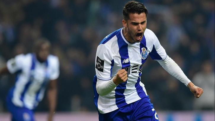 Fenerbahçe'de Diego Reyes çılgınlığı