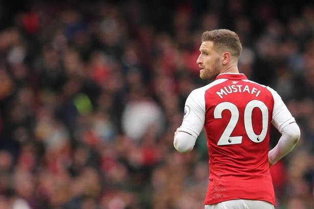 Galatasaray'ın yeni stoper hedefi: Mustafi!
