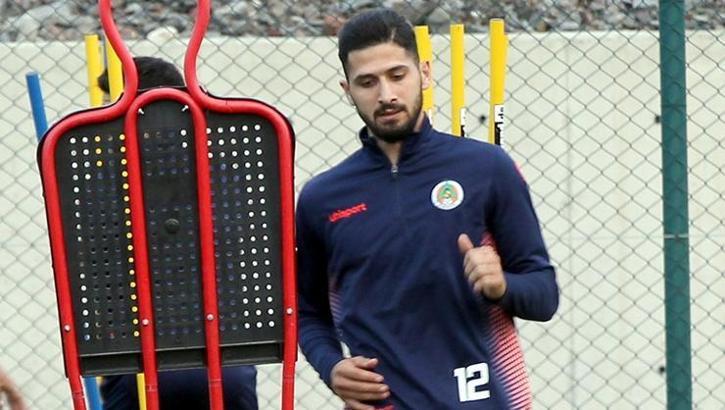 3 büyüklere Emre Akbaba çalımı! İşte yeni takımı...