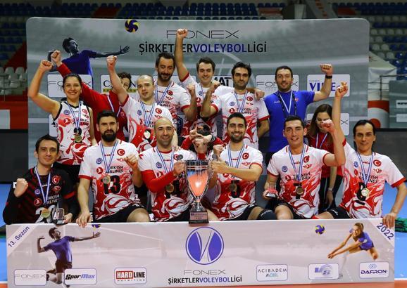 Türk Hava Yolları ve Türk Telekom Fonex Şirketler Voleybol Ligi'nde Şampiyon Oldular