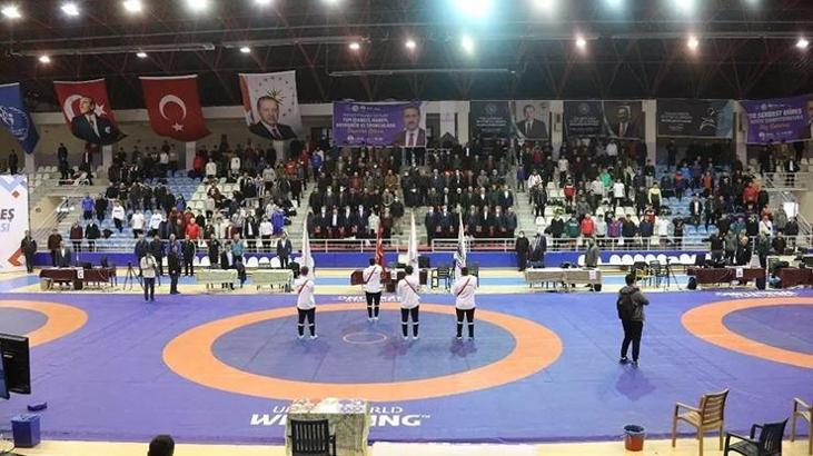 Serbest Güreş Türkiye Şampiyonası, Tokat'ta başladı