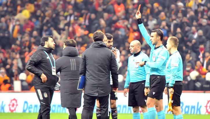 Galatasaray - Beşiktaş derbisi sonrası kırmızı kart!