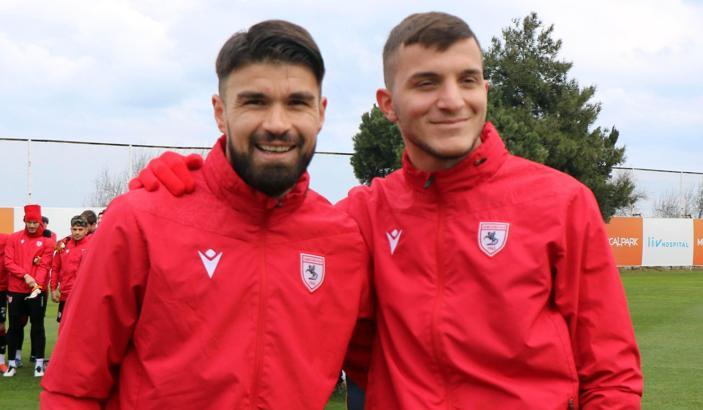 Samsunspor haberi... Hasan Kılıç: Kimse bilerek saç baş yolduracak pozisyonlar kaçırmaz