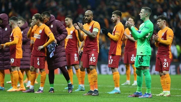Galatasaray'ın futbolcularına Sami Yen'de yakın takip!
