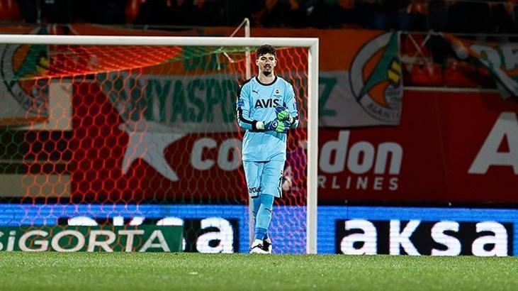 Ajax'tan Altay Bayındır'a resmi transfer teklifi