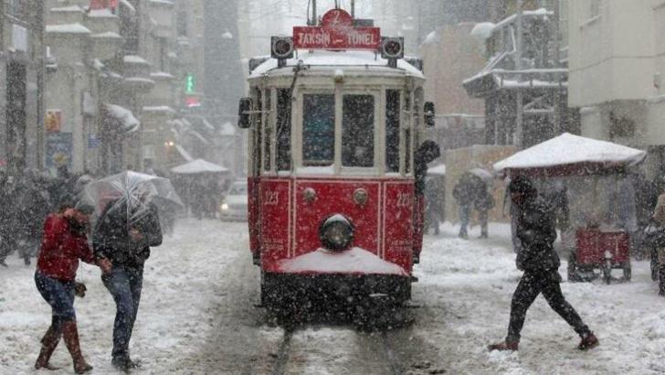 Son dakika kar uyarısı... İstanbul Valisi Ali Yerlikaya saat verdi!