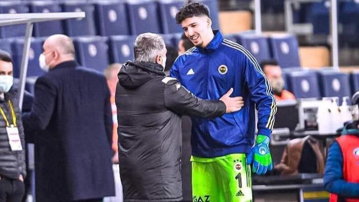 Fenerbahçe haberi... Ersun Yanal'dan Altay Bayındır'a Casillas benzetmesi!