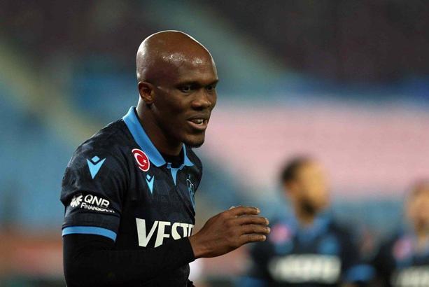 Son dakika! Trabzonspor'da Nwakaeme imzayı atıyor