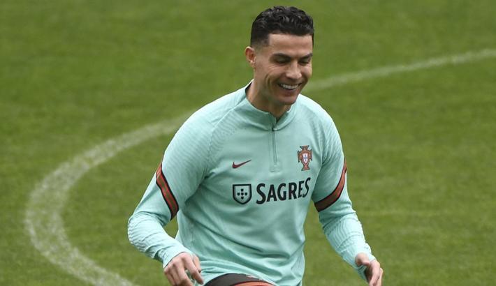 Cristiano Ronaldo: Daha fazla oynamak istersem oynarım
