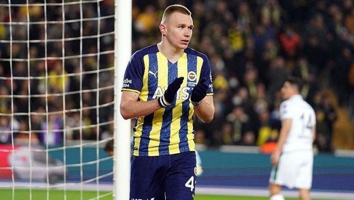 Son dakika Fenerbahçe transfer haberi! Attila Szalai'ye hücum!