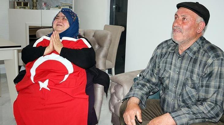 Rıza Kayaalp'in ailesi ve vatandaşlar şampiyonluk maçını heyecanla izledi