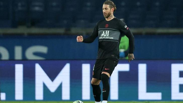 PSG taraftarı Sergio Ramos'u da yuhaladı