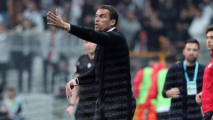 Beşiktaş'ın teknik direktörü Valerien Ismael 2. maçında sarı kart gördü