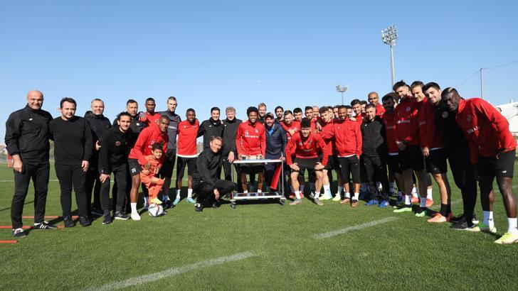 Antalyaspor, 4 eksikle Alanyaspor'a konuk olacak