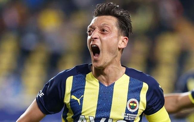 Son Dakika | Fenerbahçe'de Mesut Özil için karar zirvesi! Ozan Tufan...