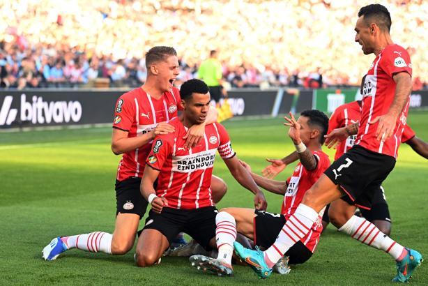 (ÖZET) PSV Eindhoven - Ajax maç sonucu: 2-1