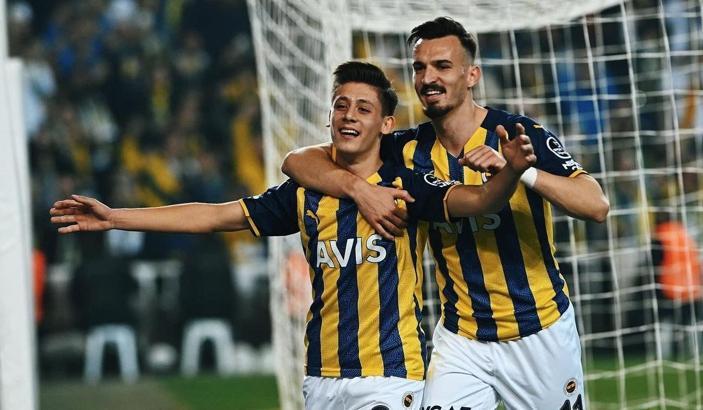 Son dakika haberi! Fenerbahçe'de Alex hasreti Arda Güler'le giderildi!