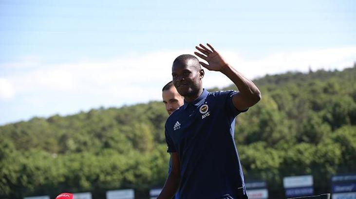 Samatta en az 1 ay oynamayacak