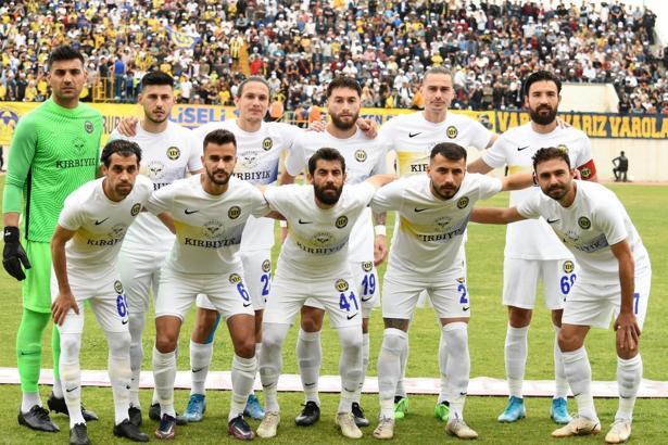 9'da 9 yapan Tarsus İdman Yurdu, Fenerbahçe'yi solladı
