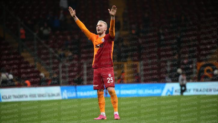Galatasaray'da galibiyet üçlüsü Victor Nelsson'dan!