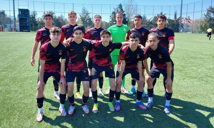 Galatasaray U16 takımından tam 9 gol
