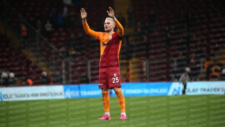 Galatasaraylı Victor Nelsson: Domenec Torrent bizim için ayrıcalık!