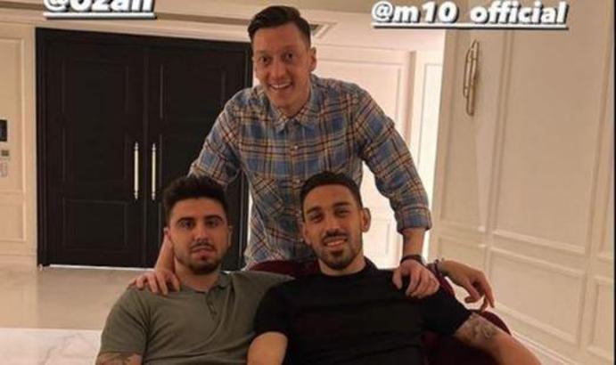 İrfan Can'dan Mesut Özilli paylaşım