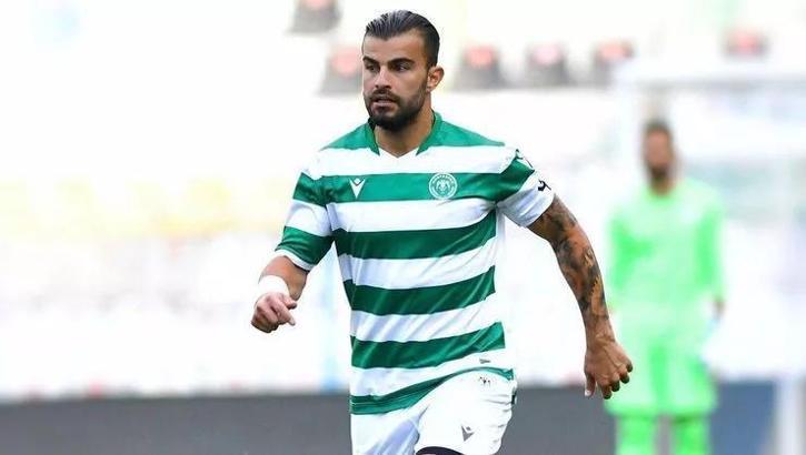 Süper Lig'in Türk yıldızları Beşiktaş'ta oynamak istiyor!