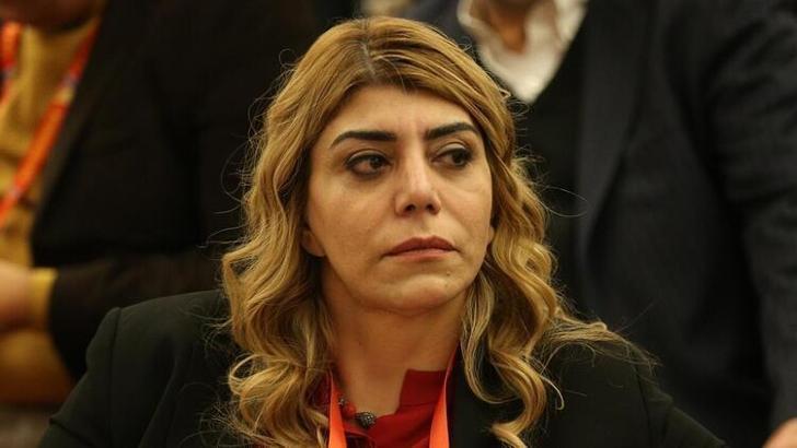 Berna Gözbaşı, Kulüpler Birliği toplantısını terk etti