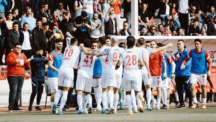 Ümraniyespor ilk kez Süper Lig'de!