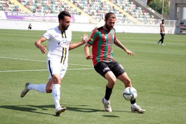 Karşıyaka - Belediye Derincespor maç sonucu: 2-2