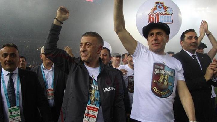 Son dakika Trabzonspor haberi! Abdullah Avcı'ya şampiyonluk hediyesi: 2 yıllık sözleşme