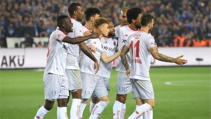 Antalyaspor'da hedef yenilmezlik serisini 14'e çıkarmak