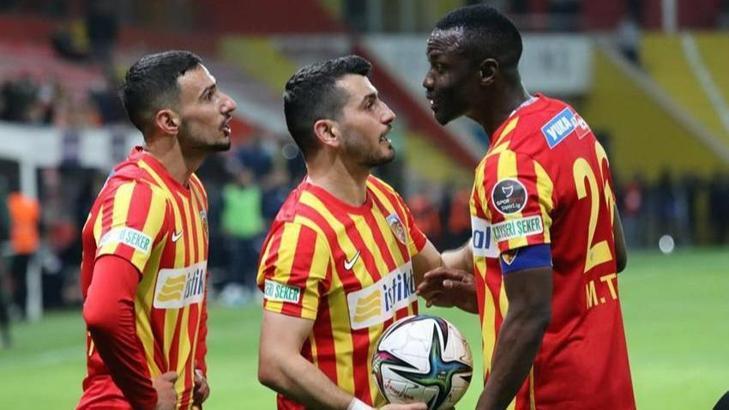 Kayserispor'da Mame Thiam ve Gavranovic kadroda yok