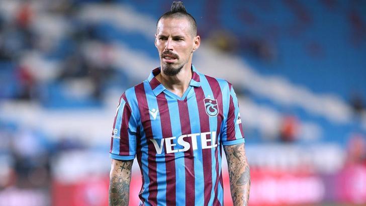 Trabzonsporlu Marek Hamsik'in babasından Mesut Özil yorumu!